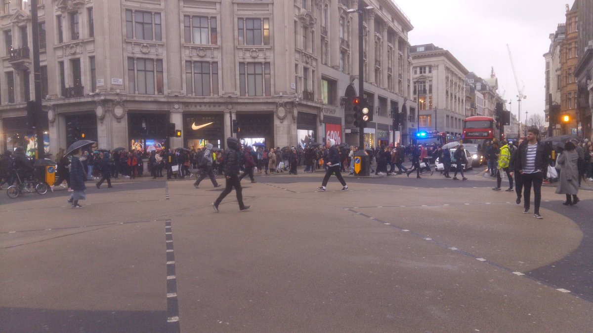 Emergency situation at Oxford Circus tube station. Evacuation and #Police  and <a href="/lfb/">Lfb</a> at the scene. #London #TVPolskiLondyn #TPL #TPLtv #tfl