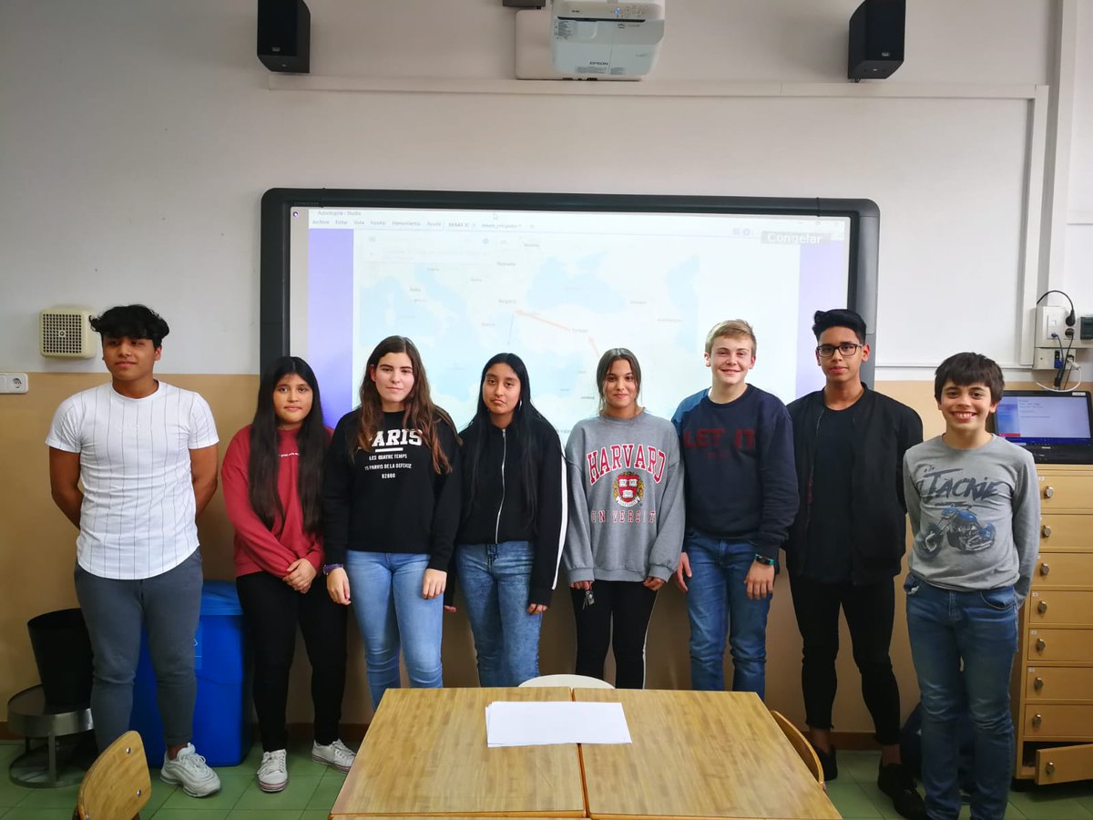 SantRamonSC's tweet photo. Debat final del nostre projecte "Trajectes incerts: apropem-nos a les persones refugiades" @TeideProjectes @SantRamonSC @EscolaCristiana #SRSCESO #compartimhoritzó https://t.co/Au5f0vIrf4