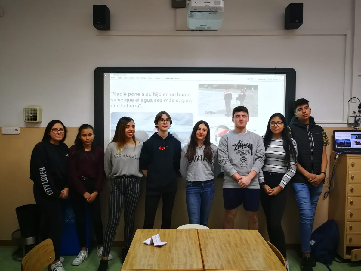 SantRamonSC's tweet photo. Debat final del nostre projecte "Trajectes incerts: apropem-nos a les persones refugiades" @TeideProjectes @SantRamonSC @EscolaCristiana #SRSCESO #compartimhoritzó https://t.co/Au5f0vIrf4