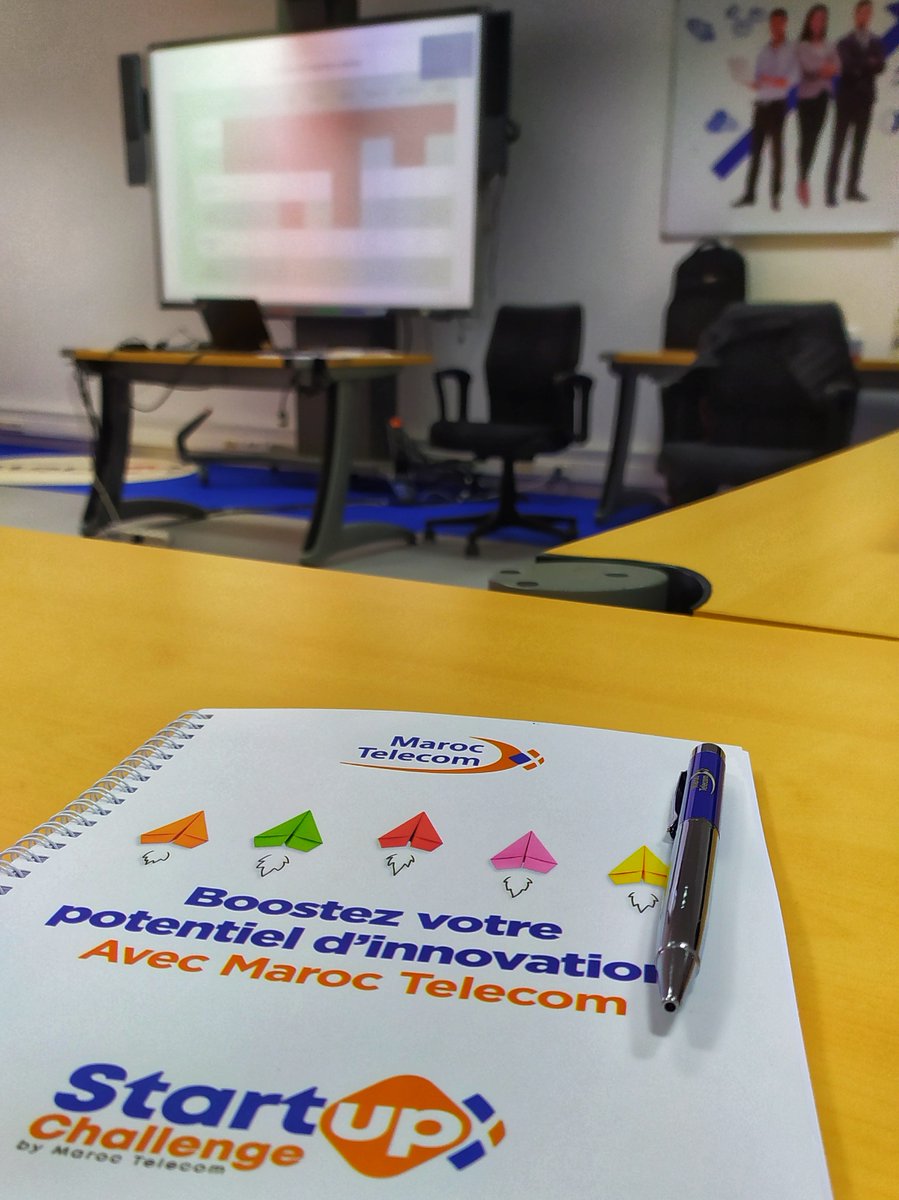 startupchallen2's tweet photo. Et le Bootcamp du Startup Challenge de @Maroc_Telecom continue, des discussions perspicaces sur le cycle d’expérience acheteur, depuis la conscience client jusqu'à la fin du contrat. https://t.co/rLqu36OVNN
