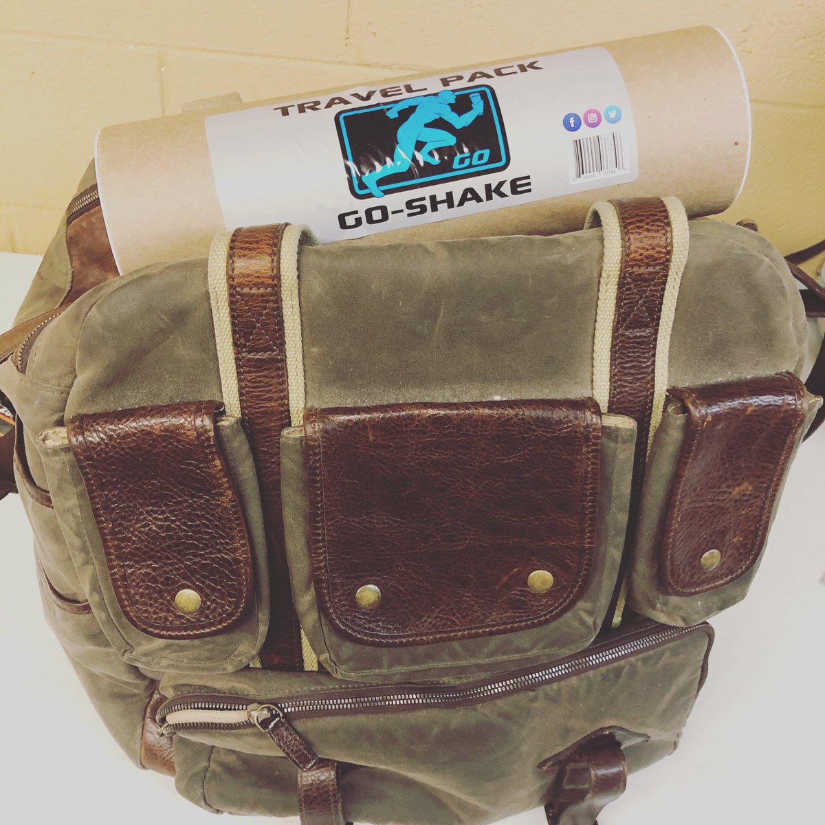 Travel pack is a must for any trip! #crushproof #easytopack #youdonthavetoworry #onthego #businesstrip #vacation #weekendgetaway #siesta #weekendtrip #suitcase #suitcasetravels #dufflebag #overnightbag #endlesspossibilities