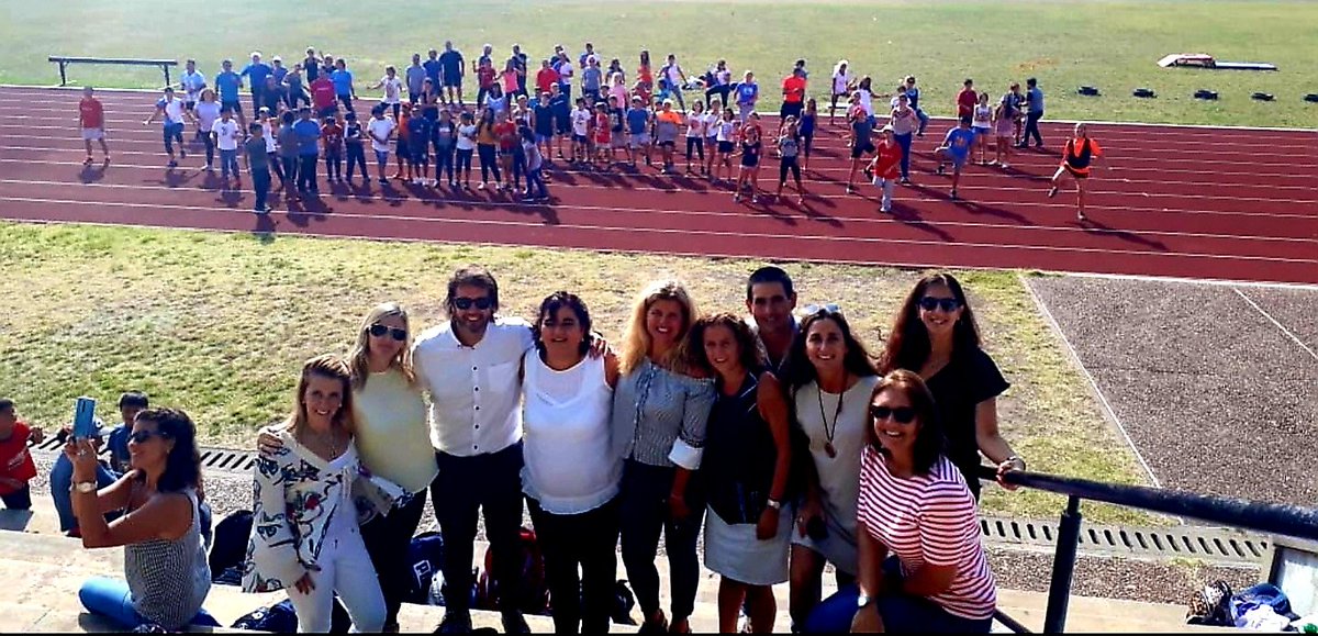 Leot14's tweet photo. Hoy acompañamos el inicio del #CicloLectivo2020 en el #CEF 2 #LaPlata @BAeducacion 
Para el @BAProvincia la Educación es PRIORIDAD
Los Centros de Educación Física❤garantizan el derecho a la formación Corporal y Motriz
#OrgulloProvincial
@Kicillofok #AgustinaVila @ClaudiaBracchi1 https://t.co/CZqBtHHZCJ