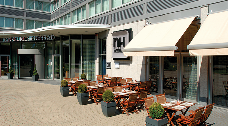 NHHotels's tweet photo. Let yourself be impressed by our #HotelOfTheWeek NH Frankfurt Niederrad ✨ → https://t.co/GW6ngEOTc6 There's no place you'd rather stay! #alwaysconvenient https://t.co/FxGFEeKbp1