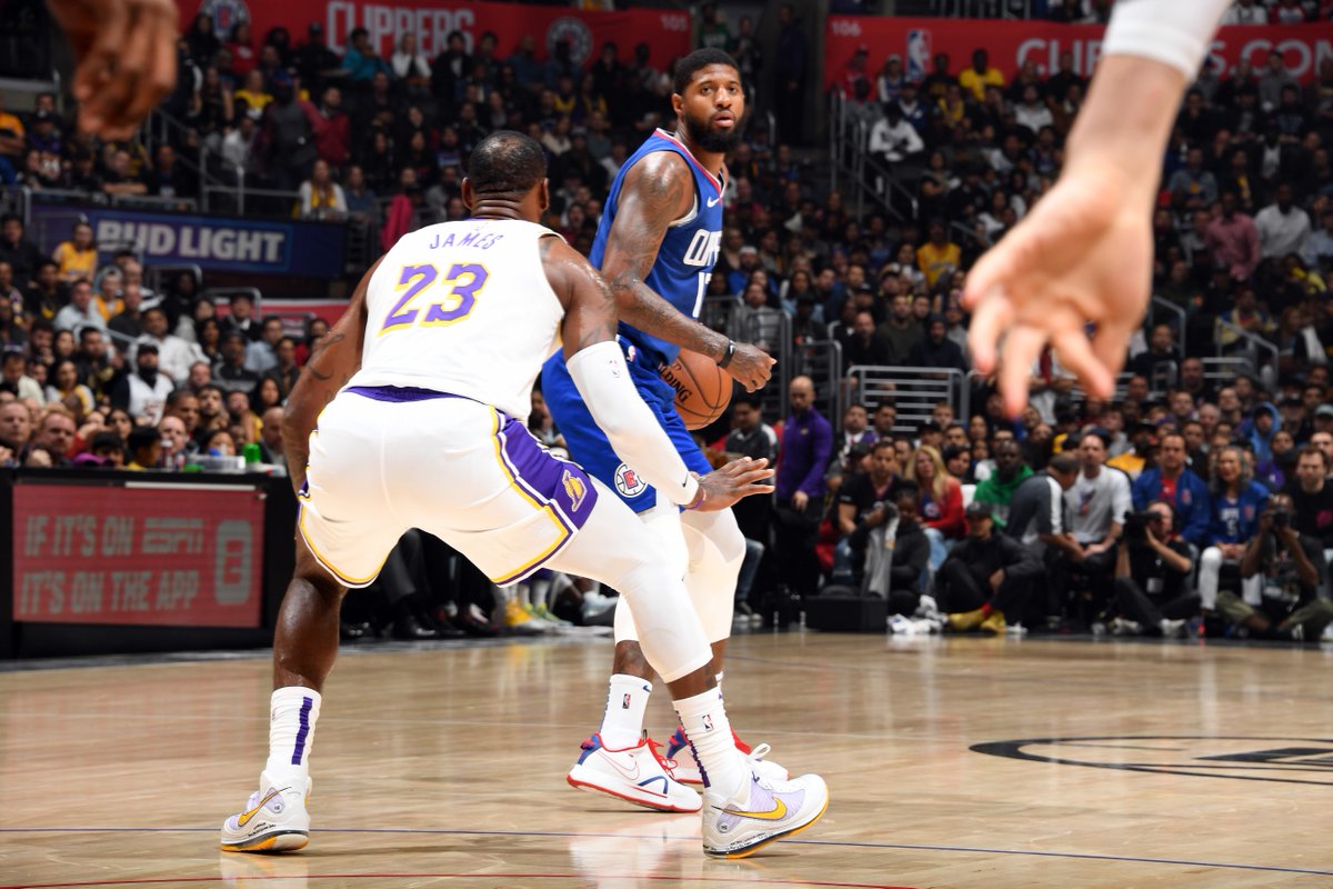 GrantGoldberg's tweet photo. LeBron's week defensively. https://t.co/TnWIxLBwfM