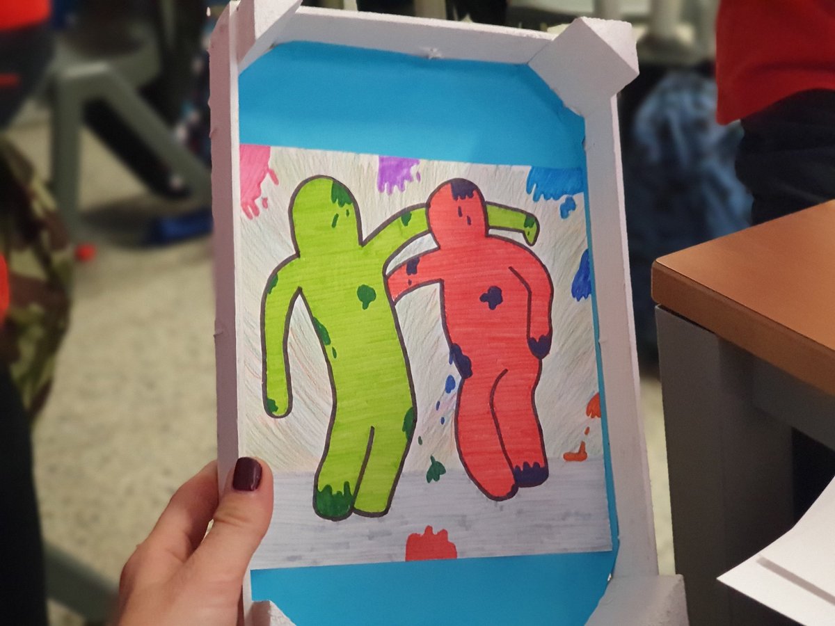 Annegarridop's tweet photo. Regalo del día del padre #artsandcraft @porlainnovacion #materialesreciclados vinculado al proyecto de @ManosUnidasVlc #elcuidadodelacasacomun https://t.co/zVRjrQKl7t