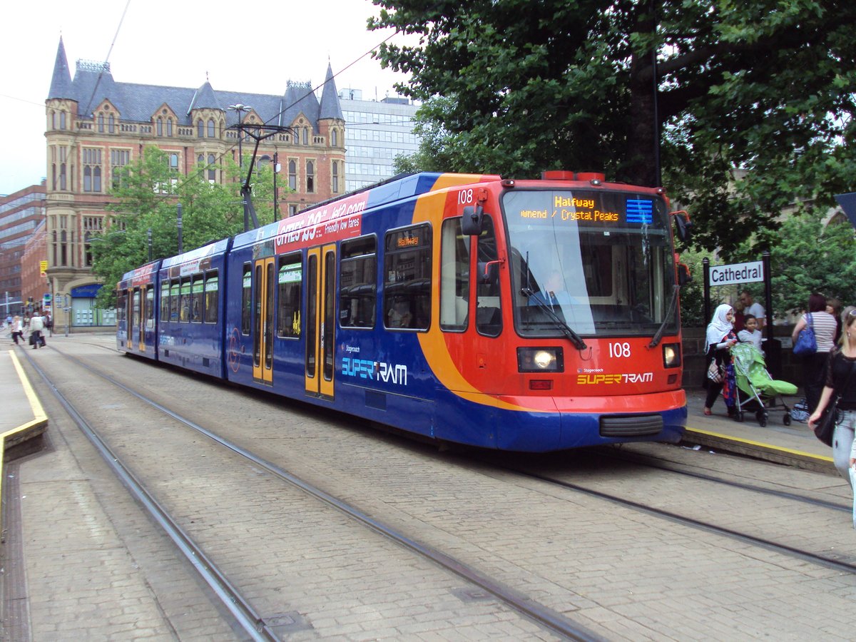 PlusBus tweet media