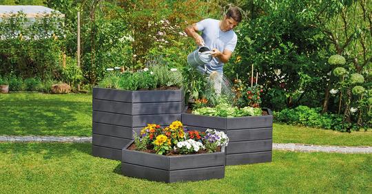 Here are just a handful of the benefits of introducing one of these raised bed planters into your property.

- Ergonomic work at a comfortable height
- Decorative surface with wood texture
- Can also be used as a composter
- 5 year warranty

freeflush.co.uk/collections/su… #freeflush