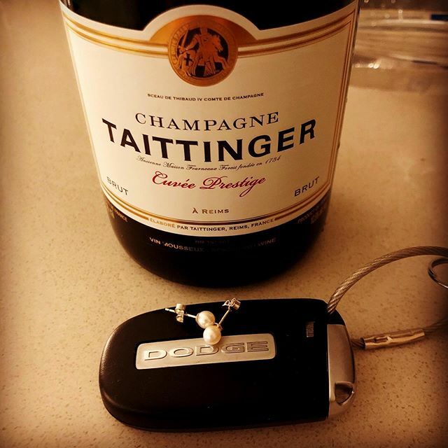 Someone’s been enjoying their honeymoon!! @charlotte_smiddy13 Pearl earrings available to purchase in a variety of sizes... #champagne #dodge #pearlearrings #canada #silver #gold #celebration #forhim #forher #baileyandsons #berkhamsted #omega #luxury #diamond #gift #rolex #b…