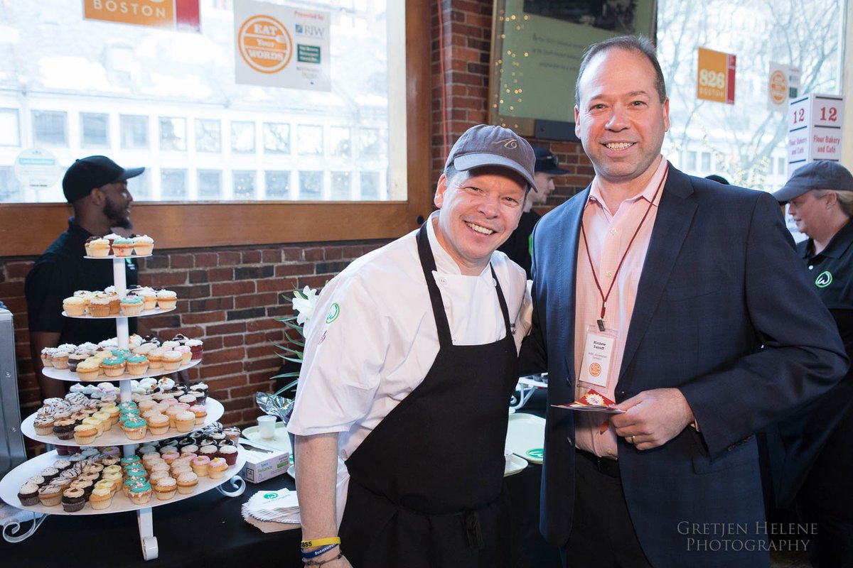 826 Boston (@826boston) on Twitter photo Want a chance to take a 📸 with some of Boston's top chefs? Get your 🎟 now to #EatYourWords2020! 🍴
This tasting event benefiting <a href="/826boston/">826 Boston</a> is presented by <a href="/riwlaw/">Ruberto, Israel & Weiner</a> and #TheBostonRestaurantGroup — give.826boston.org/eat Want a chance to take a 📸 with some of Boston's top chefs? Get your 🎟 now to #EatYourWords2020! 🍴
This tasting event benefiting <a href="/826boston/">826 Boston</a> is presented by <a href="/riwlaw/">Ruberto, Israel & Weiner</a> and #TheBostonRestaurantGroup — give.826boston.org/eat
