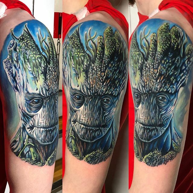 Burch_Tattoos's tweet photo. Grown-up Groot from Guardians of the Galaxy.
✌️
#Norwich #Norfolk #NorwichTattoo #NorfolkTattoo #NorwichArt #NorwichArtist #Tattoo #Tattooist #RealismTattoo #RealismTattoos #RealismDrawing #Realism #PortraitTattoo https://t.co/BKTypIH28V https://t.co/13vtPVvPIw