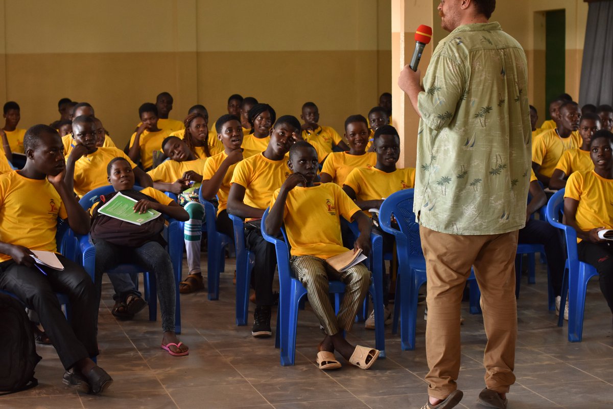 edulcodtogo's tweet photo. #EDULCODTogoSummerProgram. Bringing University Access information and support to High Achieving Low-Income Students in Togo in their transition to #HigherEducation. Ninty HALI Students joined. @IntlACAC #HALIAccessNetwork @NACAC
#SummerCamp2019 #InclusionAccess @AlaffiaSkinCare https://t.co/VLNZYLRAsk