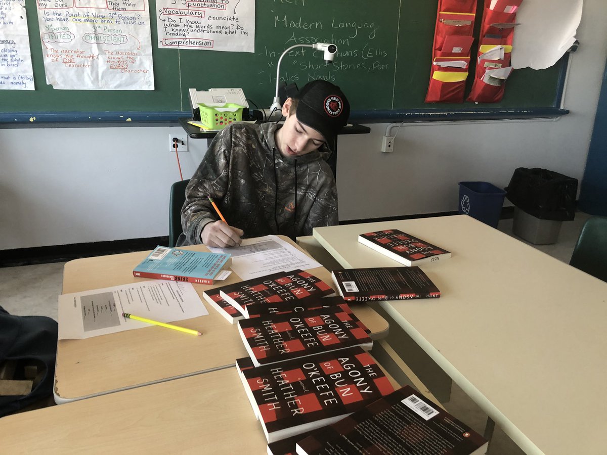 HelsbyHill's tweet photo. Investigating book choices for our upcoming book club unit in 1P. It didnโt take them long to choose their favourite! ๐๐๐@ndsshawks #booklove #choiceinreading https://t.co/xT7ycRtcC8