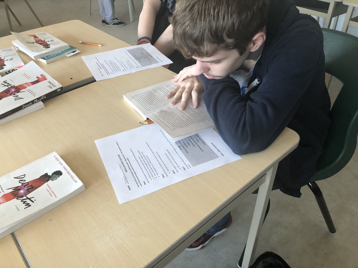 HelsbyHill's tweet photo. Investigating book choices for our upcoming book club unit in 1P. It didnโt take them long to choose their favourite! ๐๐๐@ndsshawks #booklove #choiceinreading https://t.co/xT7ycRtcC8