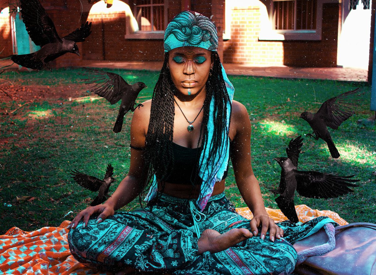 IamBlackJade's tweet image. The blackbird series
"..What is life other than a cage to me, Blackbird.."
Edited by me. 💙 "Freedom isn't free."
#photography #artexpression