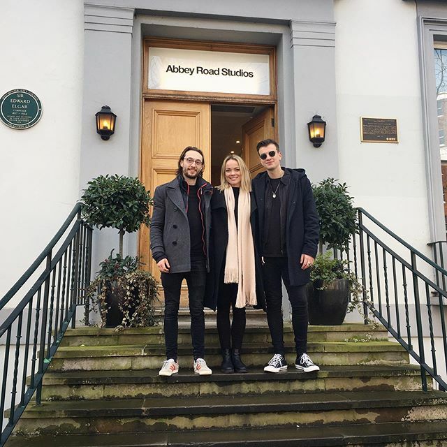 First session at Abbey Road Studios! Great day, great music, amazing musicians and good vibes all around. Thanks <a href="/gunnargehl/">GUNNAR</a> &amp; <a href="/eldowns/">Eric Downs</a> ! ift.tt/38AczJQ