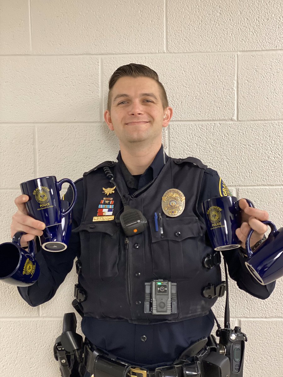 GrandviewMOPD's tweet photo. Coffee with a Cop is this Friday morning at the Spirit of Health in Grandview! Spread the word! @CityofGrandview @GrandviewCSD4 @gmochamber @KCTV5 @GrandviewParks @fox4kc @umutcgungor https://t.co/PjvxEdN9EM