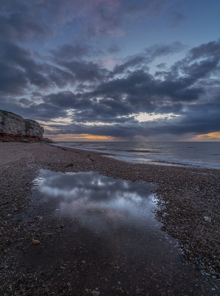 Storm clouds approaching #Hunstanton yesterday evening. Managed to avoid a drenching - just. #WexMondays #Norfolk #coast