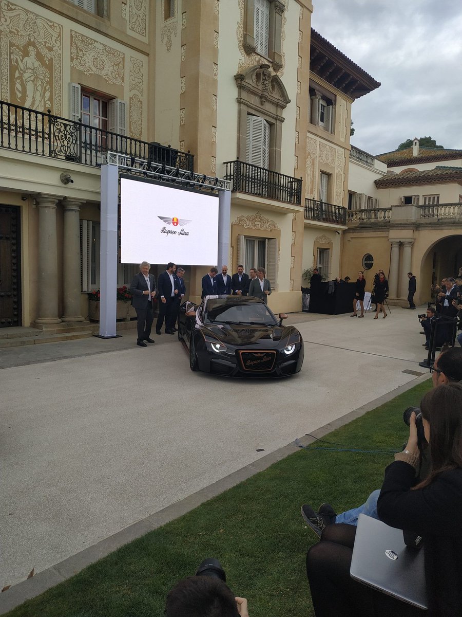 electro_coches's tweet photo. El pasado 3 de marzo @HispanoSuizaCar presentó su nueva versión Carmen Boulogne... ¿qué os parece? a nosotros NOS ENCANTA!:
https://t.co/CrrAjmnbvJ https://t.co/VPNx1RxC3R
