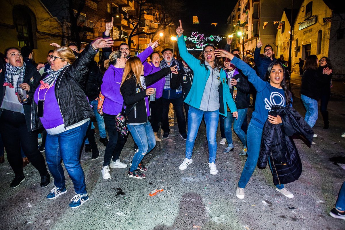 carricola's tweet photo. 📸 #MEDIA

🔸 Qué bien lo pasamos el sábado durante nuestras #PreFallas con el concurso de paellas y la música por la noche de Vendetta Project.

#CarrícolaSeSiente 💜 https://t.co/FtCS3Zs43C
