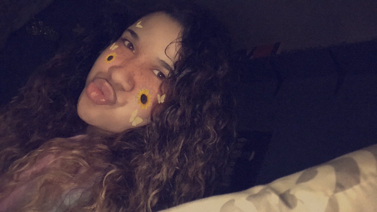 princessskens_'s tweet photo. i love this filter lol https://t.co/dPwgA1oTdd