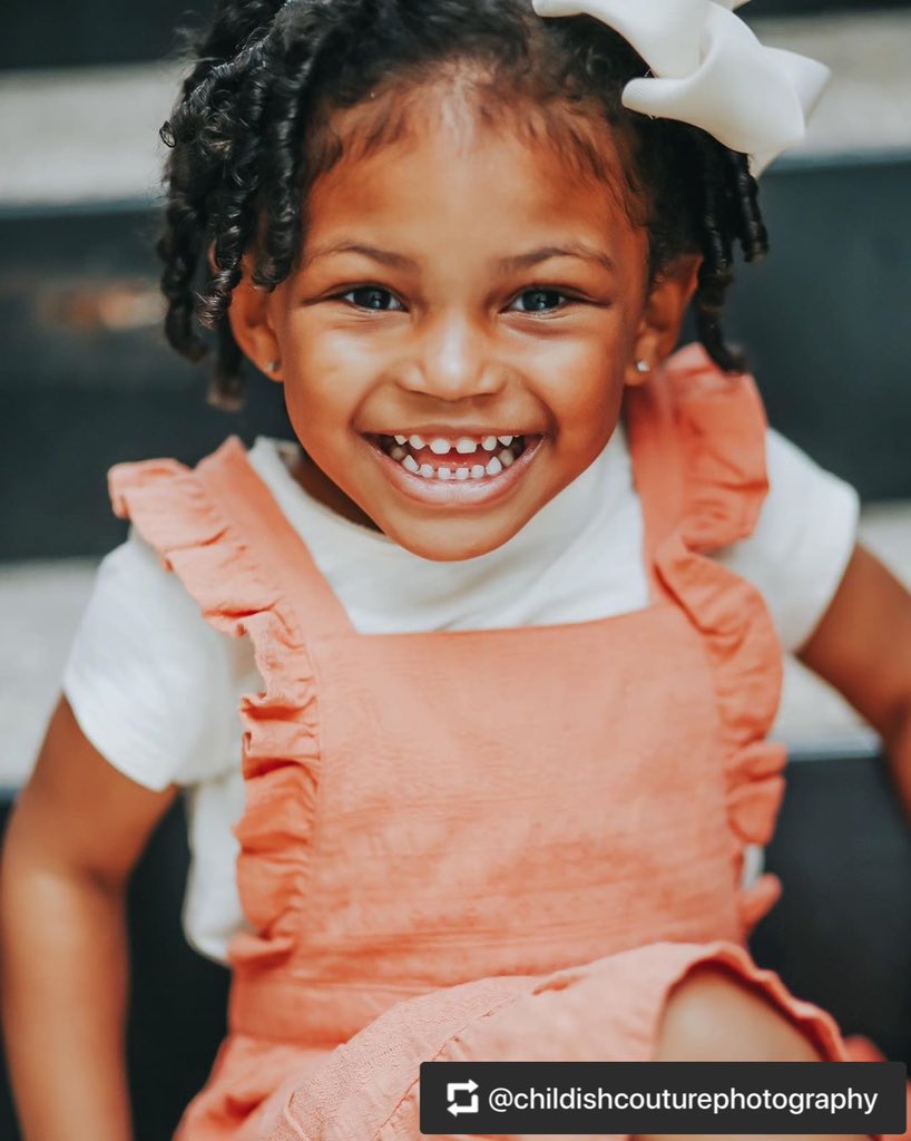 Diamond_Brielle's tweet photo. #Repost How many faces can @demi.skye make before we get the shot ?! Swipe to see! #threeyearold #toddler #toddlermodel #target #targetstyle #targetfashion #target #targetlittles #artclassbytarget #cutenessoverload #childishcouturephotography #naturalcurls #kiddycurls https://t.co/MEap5xvwf7