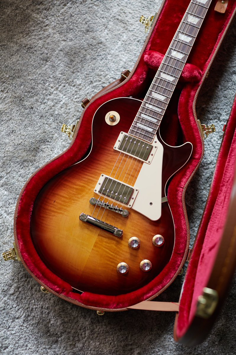gibsonguitar's tweet photo. Just ~ in case ~ you wanted some more Les Paul content #gibson #theoriginal https://t.co/MIKxE8bbnm