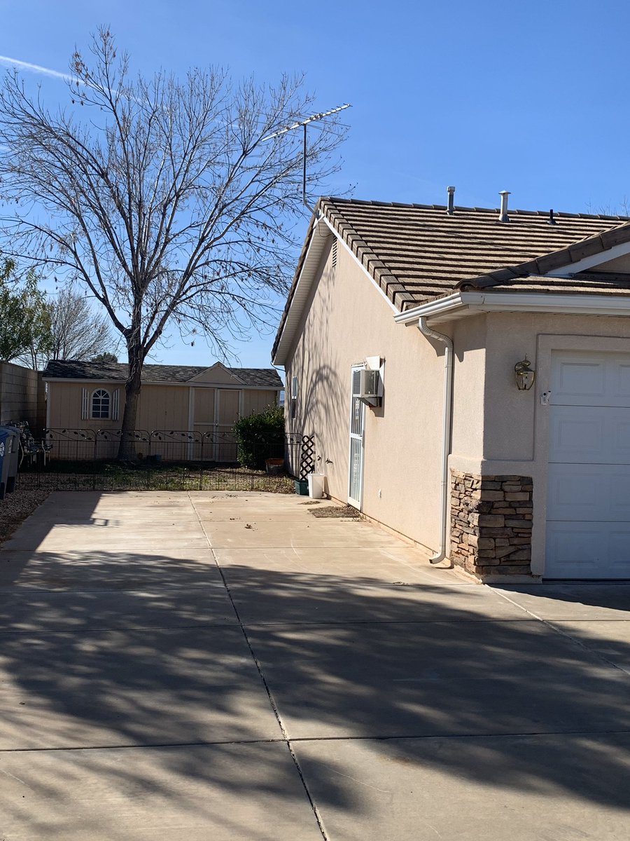 SimpleMoves2's tweet photo. Reclaim your space.
Craving Simplicity? Weโre your guys! ๐๐ช๐ผ
Give us a call today for all of your moving needs! (801) 678-3841
#movingservice #utah #simplemoves https://t.co/Zk8ths1t5F