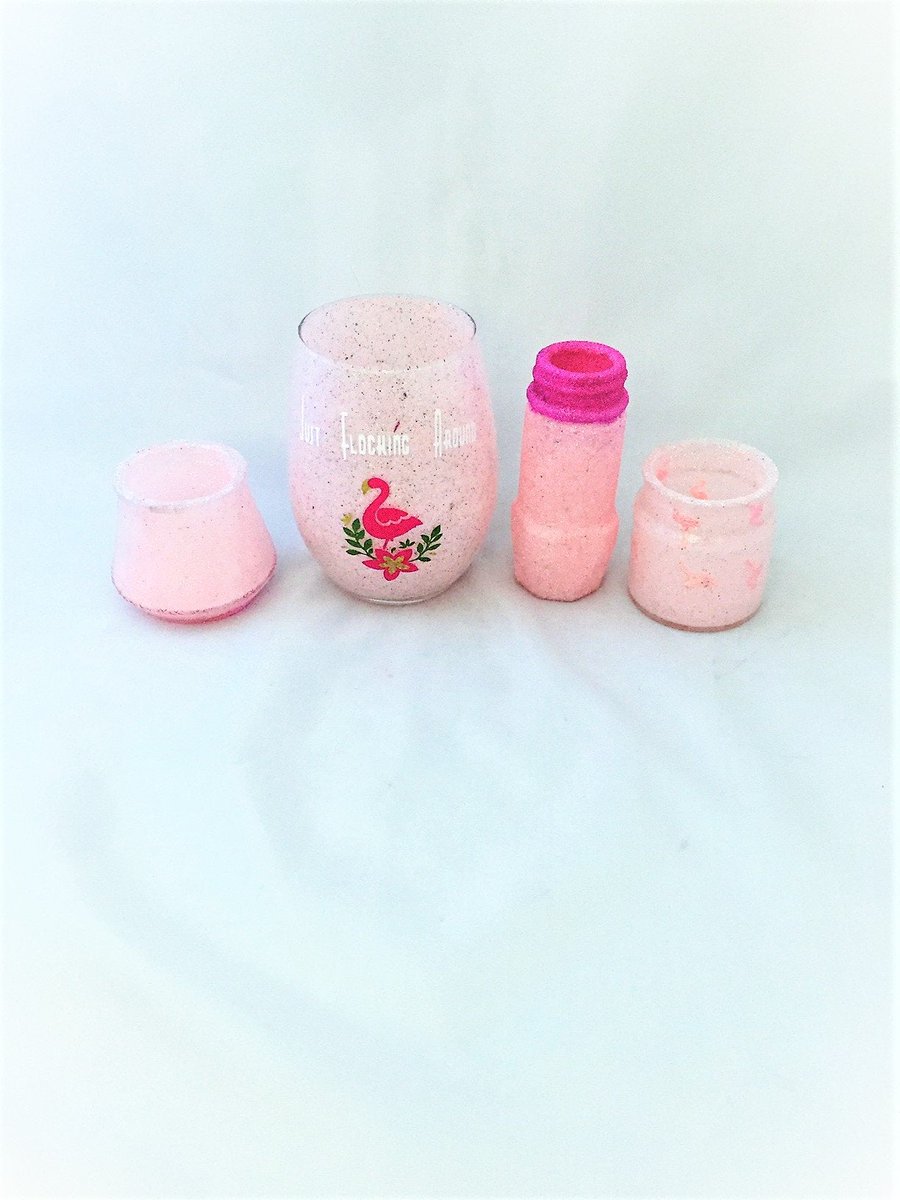 Pink flamingo makeup brush holder 4 piece set for makeup storage and organization tuppu.net/2d07441b  #MakeupOrganization