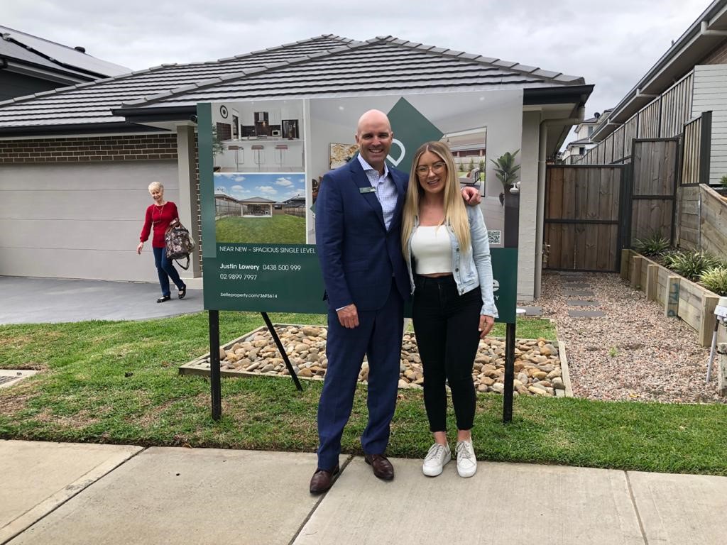 BellePropertyCH's tweet photo. 💥 100% Success at Auction! 💥

Thank you to both our sellers and purchasers on 21 Tallaganda Street, North Kellyville. 🏡🔑
Justin Lowery is now 10 from 10 properties Sold under the hammer! 

#bellepropertycastlehill #auction Justin Lowery - Belle Property Castle Hill https://t.co/m5nOZ5Whig