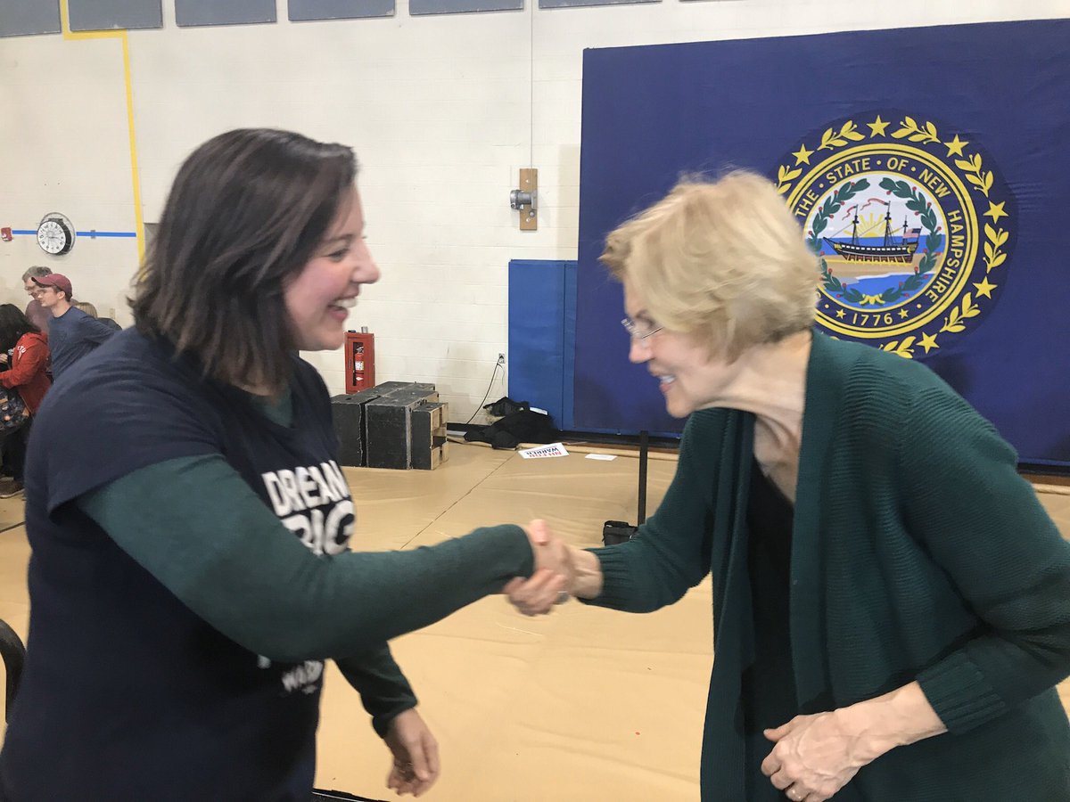 bromfeel's tweet photo. @benjaminokeefe I got to tell her how much she inspires me. #WarrenSelfie https://t.co/tkFFon5DAo