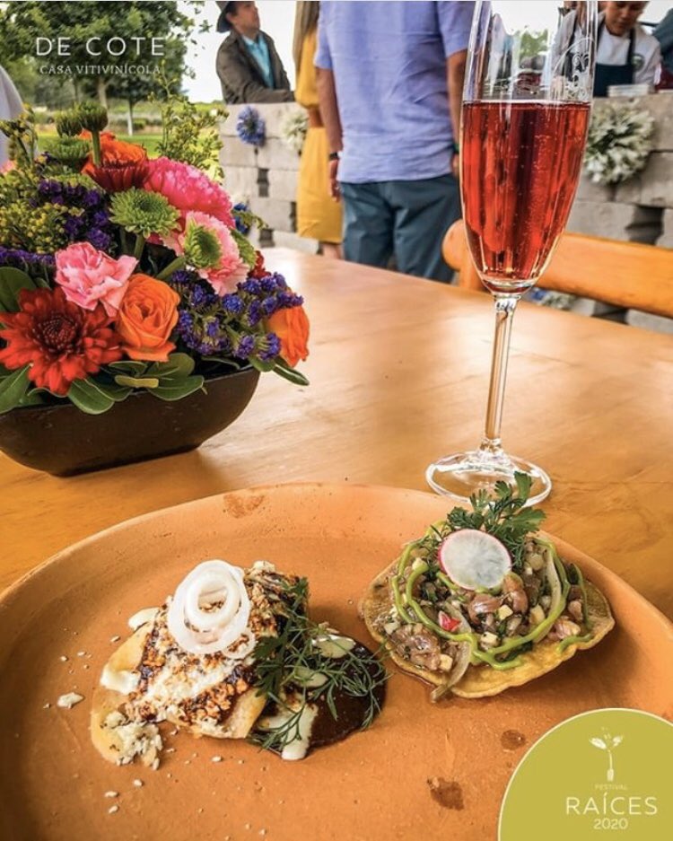 Los platillos que quieras, las veces que quieras 💕 Disfruta la cocina contemporánea mexicana de 7 Chefs invitados a nuestro Festival Gastronómico Raíces. Boletos a la venta:

✔️ En nuestro portal en línea bit.ly/DeCoteFestival…
✔️ Por transferencia bancaria (datos por DM)