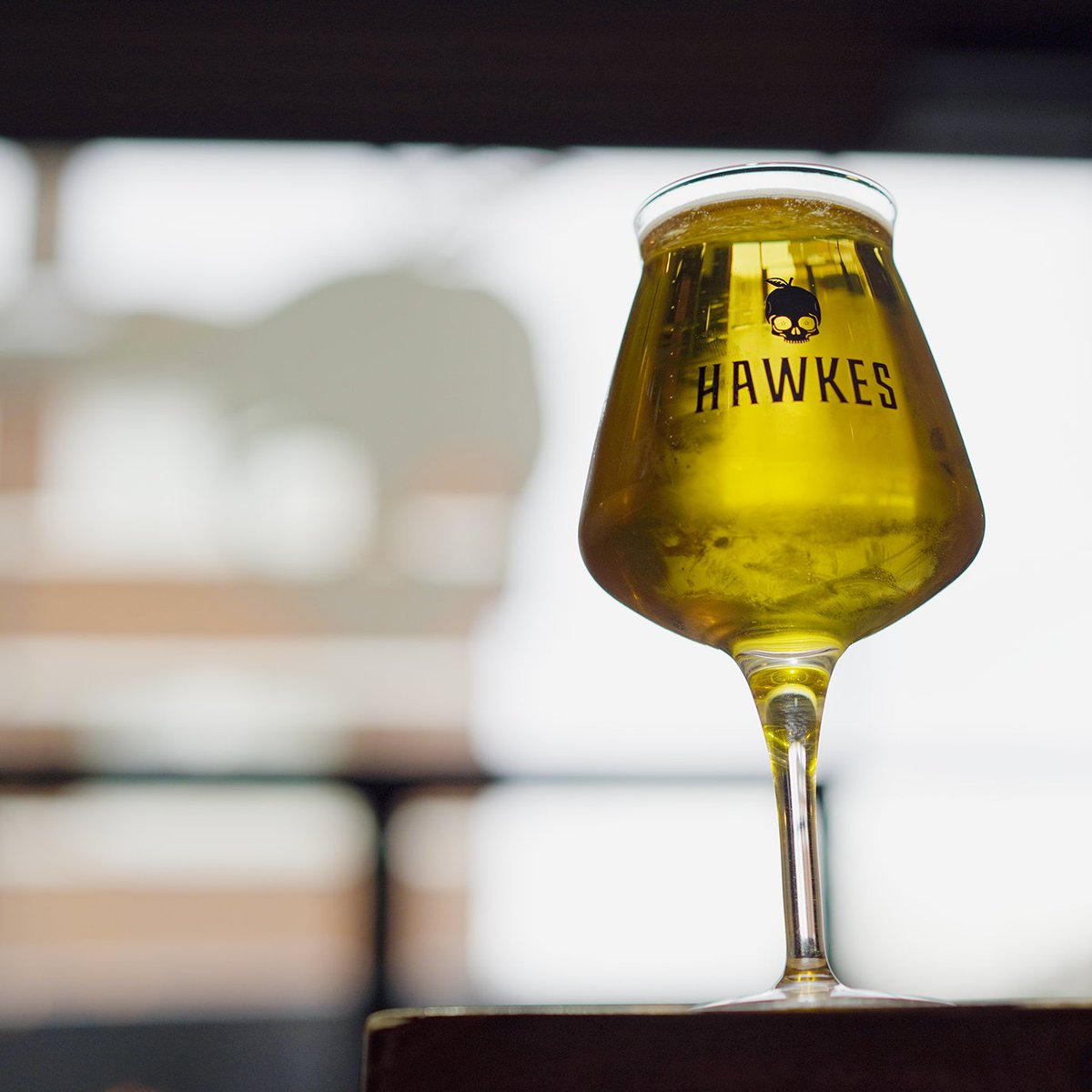 wearehawkesUSA's tweet photo. Now that's a great shot. Anyone got a favourite glass for their cider? This is ours.
.
.
.
.
#Hawkes #HawkesUSA #HawkesCider #HawkesHardCider #Cider #OhioCider #OHCider #CBusCider https://t.co/1js1DgB0Ya