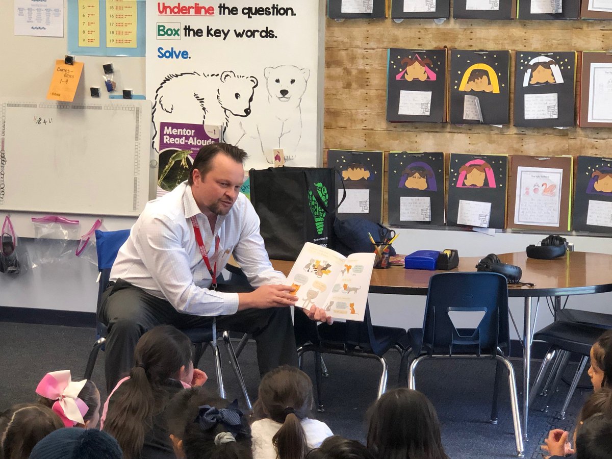 longolexus's tweet image. Longo participated in the Lexus Book Drive, where we collected donated books for local elementary schools. Lexus Service team members also read to Columbia School students in support of the book drive.

#longolexusla #LexusBookDrive #lexus #elmonte #experienceamazing