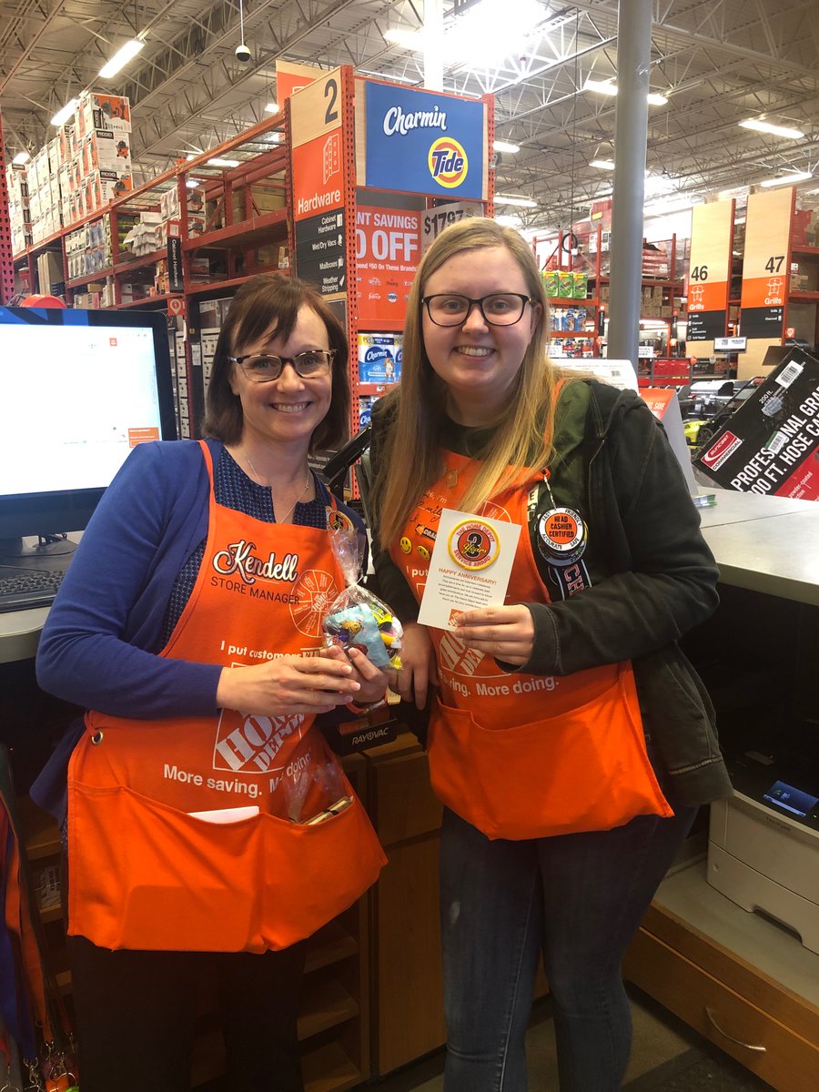 Happy Anniversary to our awesome and dedicated associates! @Kendellmann234 <a href="/JCClark_HD/">JC Clark</a> @KrystofSamsel <a href="/Abi_Gonzalez01/">Abby Gonzalez</a> @LisaABeatty 
 
Lisa-17 years
Amber-4 years
Bryan-4 years
Emily-3 years