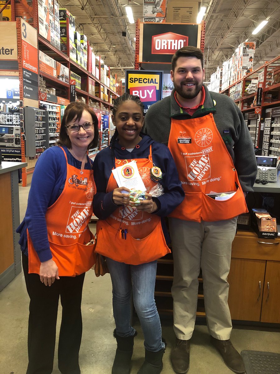 Home Depot #0106 tweet media