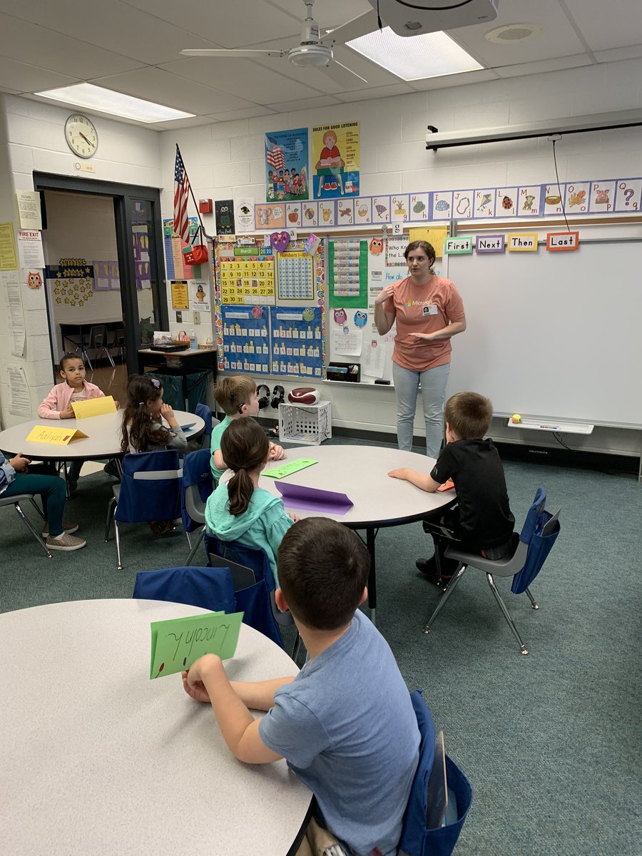 SmithsKinders's tweet photo. The first LG Primary Coding Club was a hit with hopscotch coding and a guest speaker. @rlschools @EdTechSmith https://t.co/T2yLs5bKUD