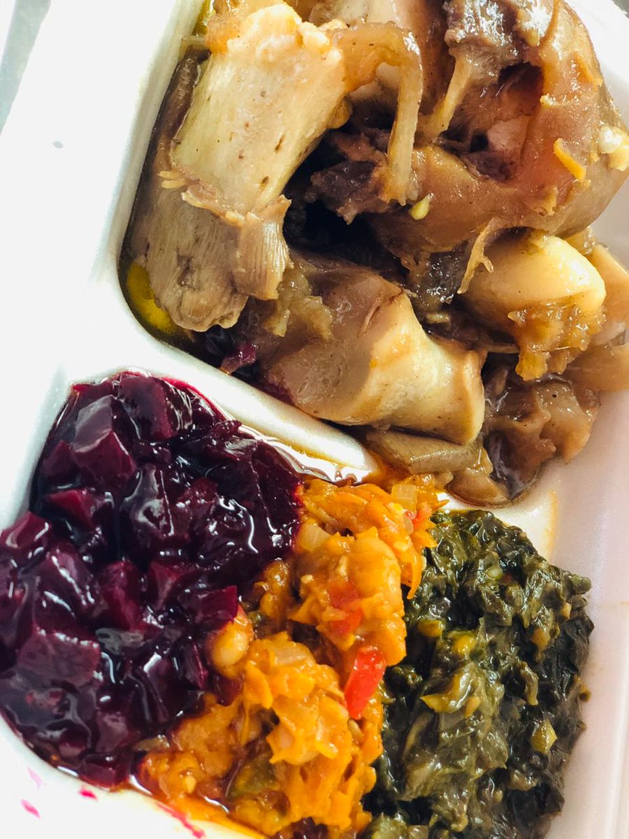 lindyy_g's tweet photo. Food from our pop up kitchen look out for our next date 🤤🤤🤗☺️thanks to everyone who supported @akreana_ @MamaSuperman1 @msg354 @Phml1111 https://t.co/oOigrIHQHH