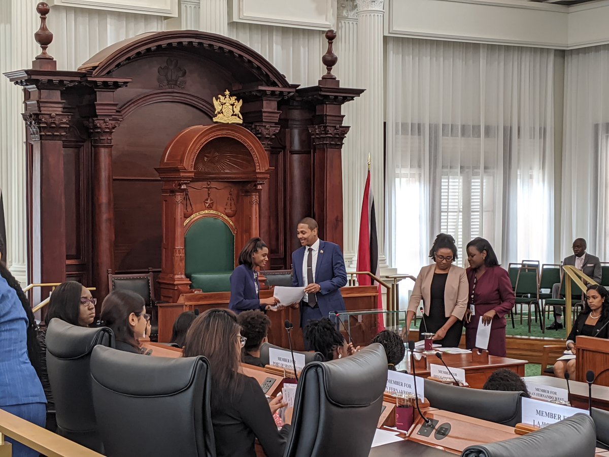 ParlAmericas's tweet photo. After the sitting, certificates of participation were presented. The programme closed with remarks by the Hon. Bridgid Annisette-George, Speaker of the House of Representatives and Member of the ParlAmericas Board. #YWiLTT https://t.co/0C76cjd4ec