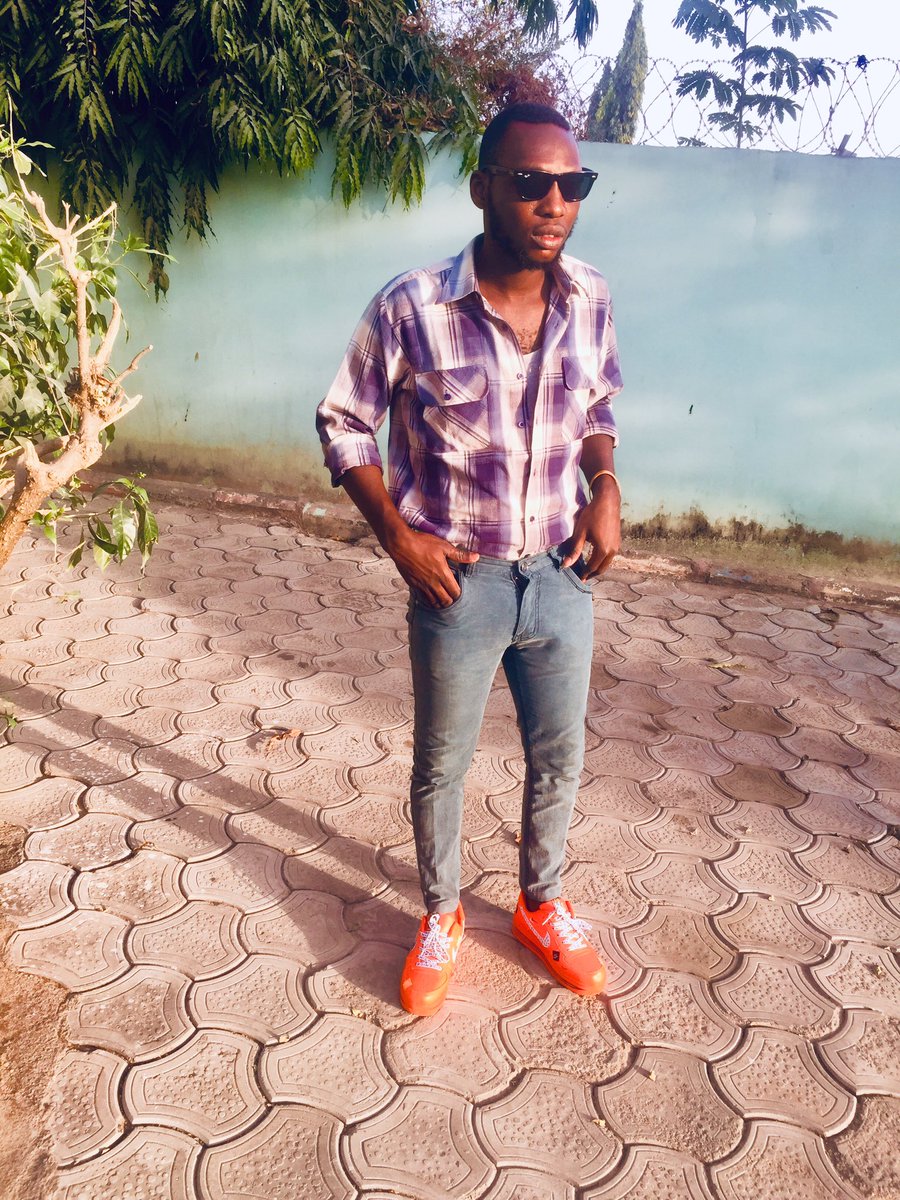snaythemdt's tweet photo. Never Fuck with no Fuck Boys! Nyama Fcck boys! #memberofthetribe  @MI_Abaga godson 🤥🙌🏻🙌🏻🙌🏻 https://t.co/9B9GVZwXYj