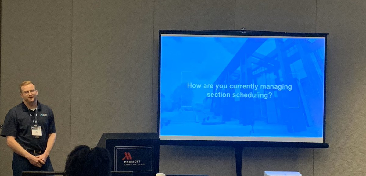 krenneker21's tweet image. Digarc’s very own, Ian Stewart, leading a discussion on Section Scheduling.  #DigarcU