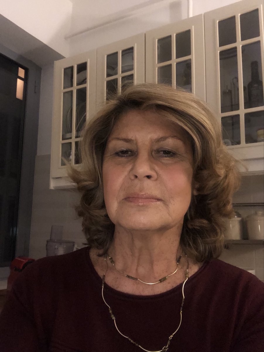 Sto drasticamente riducendo riunioni e incontri e cercando di aumentare la mia competenza digitale per videoconferenze e riunioni via Skype ! Ma c’è la salute e la vita in gioco . Di tutti.                           #iorestoacasa