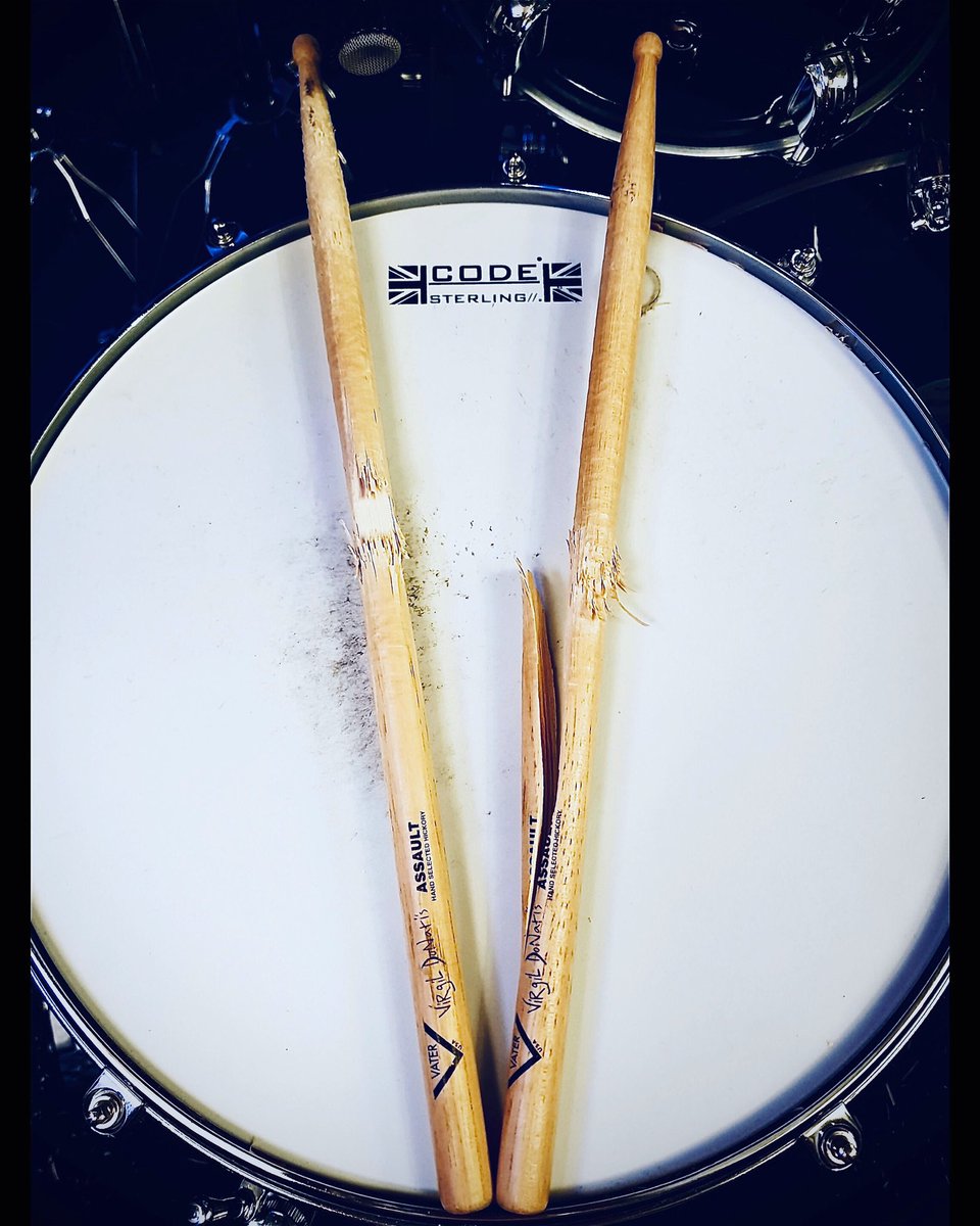 WEAREDISCONNECTED tweet media