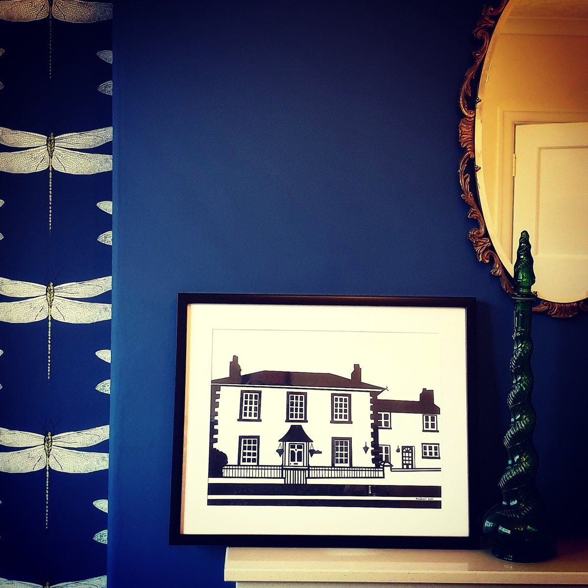 ApparelGyow's tweet photo. Looking to work with hotels, cafes, b&bs and corporate locations who feel my work would compliment their space. @AJ_Lakes any suggestions
#hotelart #cafedesign #hotelart #officeart #illustration #illustrationoftheday #psimadethis #smallbusiness https://t.co/t5lcZjDtyQ
