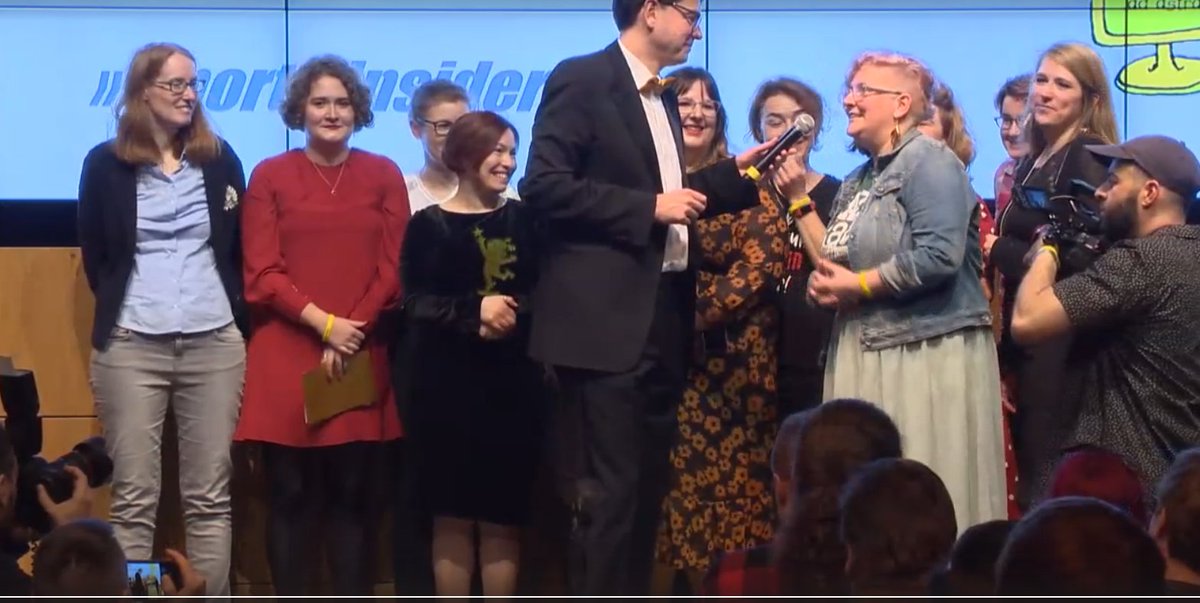 spidy75's tweet photo. JAAAA GLÜCKWUNSCH @FRUEFpodcast zum verdienten Sieg in der Kategorie Sportblog! 
Natürlich (auch) dank #FFCpower von @Ellen_Hanisch 😉❤️ https://t.co/X0fiVBjEX2