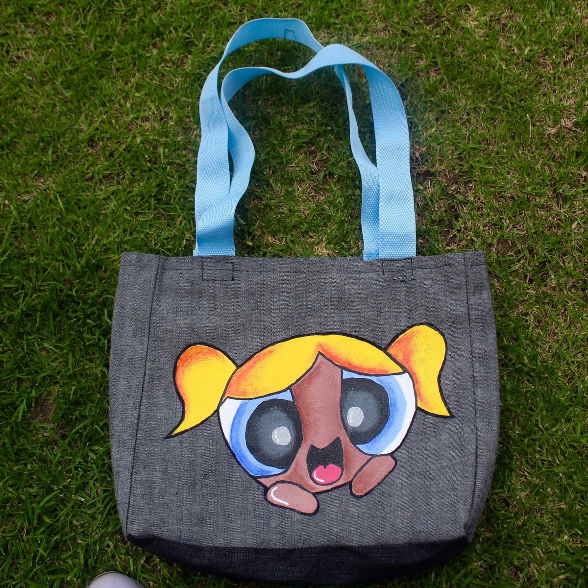 tutti_za's tweet photo. Bags for Sale 
Painted and made by @tutti_za 

#Keahustle #Sandton https://t.co/SCLg0JWcPO