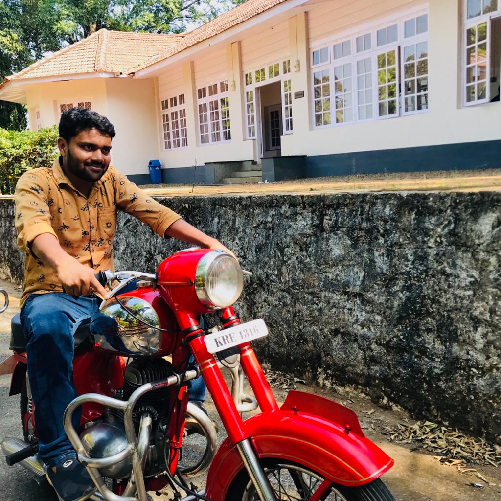 Shafi_087's tweet photo. #NewProfilePic https://t.co/vAAFfIAC8X