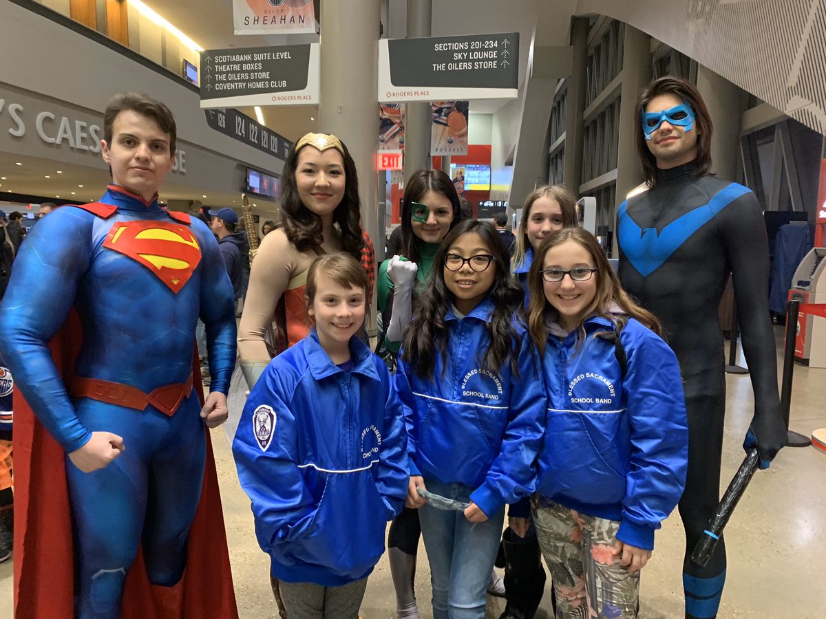 Sing for Spring Oil Kings Game #choirismysport 🎶 #grades5/6 #Fridaynightfun ❤️🏒🥅