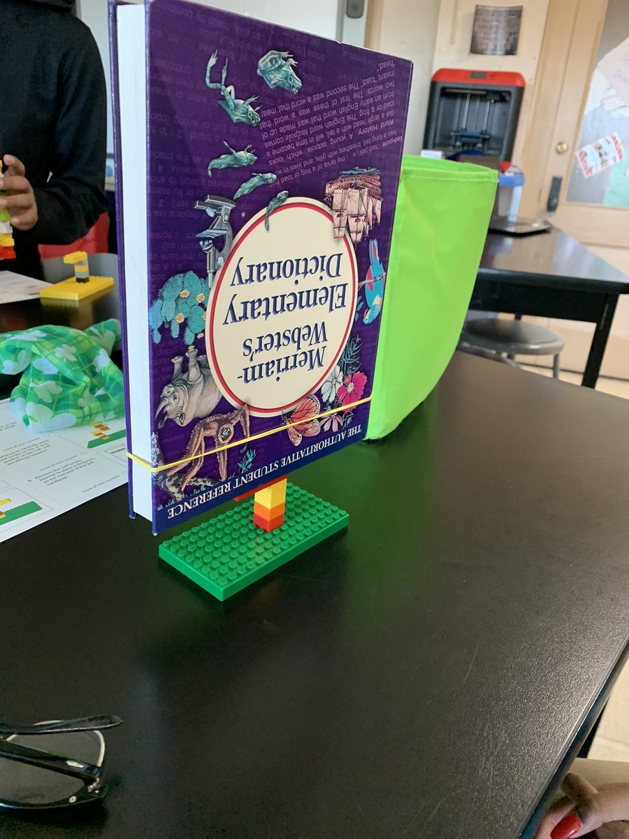 We’re learning about the life cycle of a butterfly, the life cycle of a plant, cantilevers, aqueducts and more in the Innovation Lab! <a href="/LeeATolbertAcad/">LeeA.TolbertAcademy</a> 
#LEGOlab 
#innovationlab 
#LATCAPride