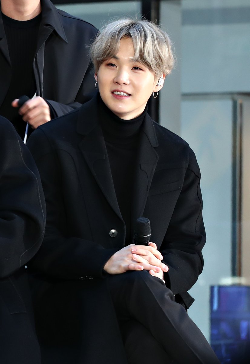 younghollywood's tweet photo. HBD to our Suga bb 😍💘⚡️ It's still his birthday in the US, keep sending him love! @BTS_twt #BTS #BTSArmy #HappySUGAday https://t.co/2wASUrzhur