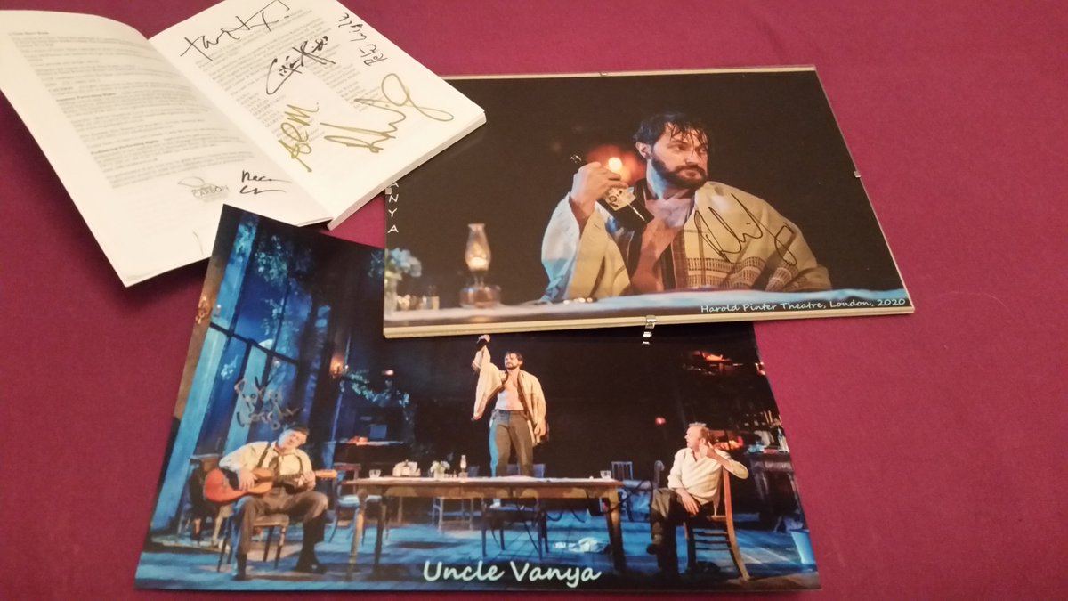 Thank you for wonderful days in London @Pfalzmaus @Queenoferebor ❤️ #PeterWight #CiaránHinds #TobyJones #AnnaCalderMarshall @RosalindEleazar @RCArmitage  @HPinterTheatre #UncleVanya 🍾